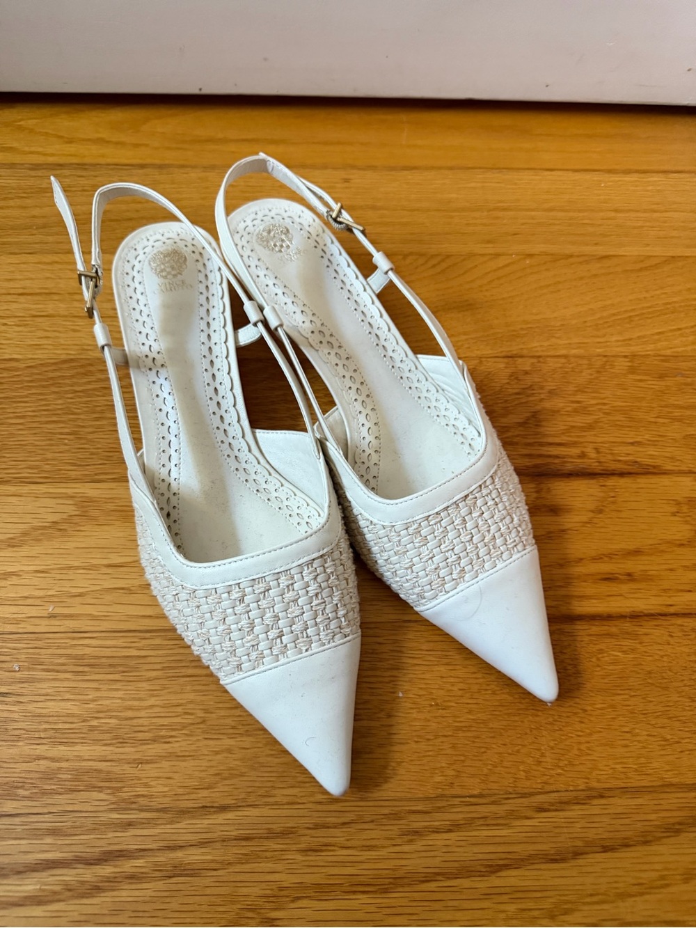 Vince Camuto - Pointed Toe Slingback kitten Heels